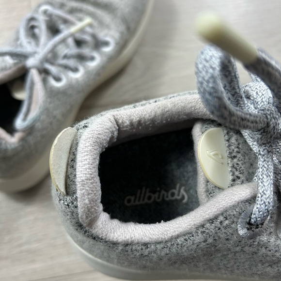 Allbirds Women's Wool Runner Mizzles Sneakers Light Grey - Picture 8 of 10